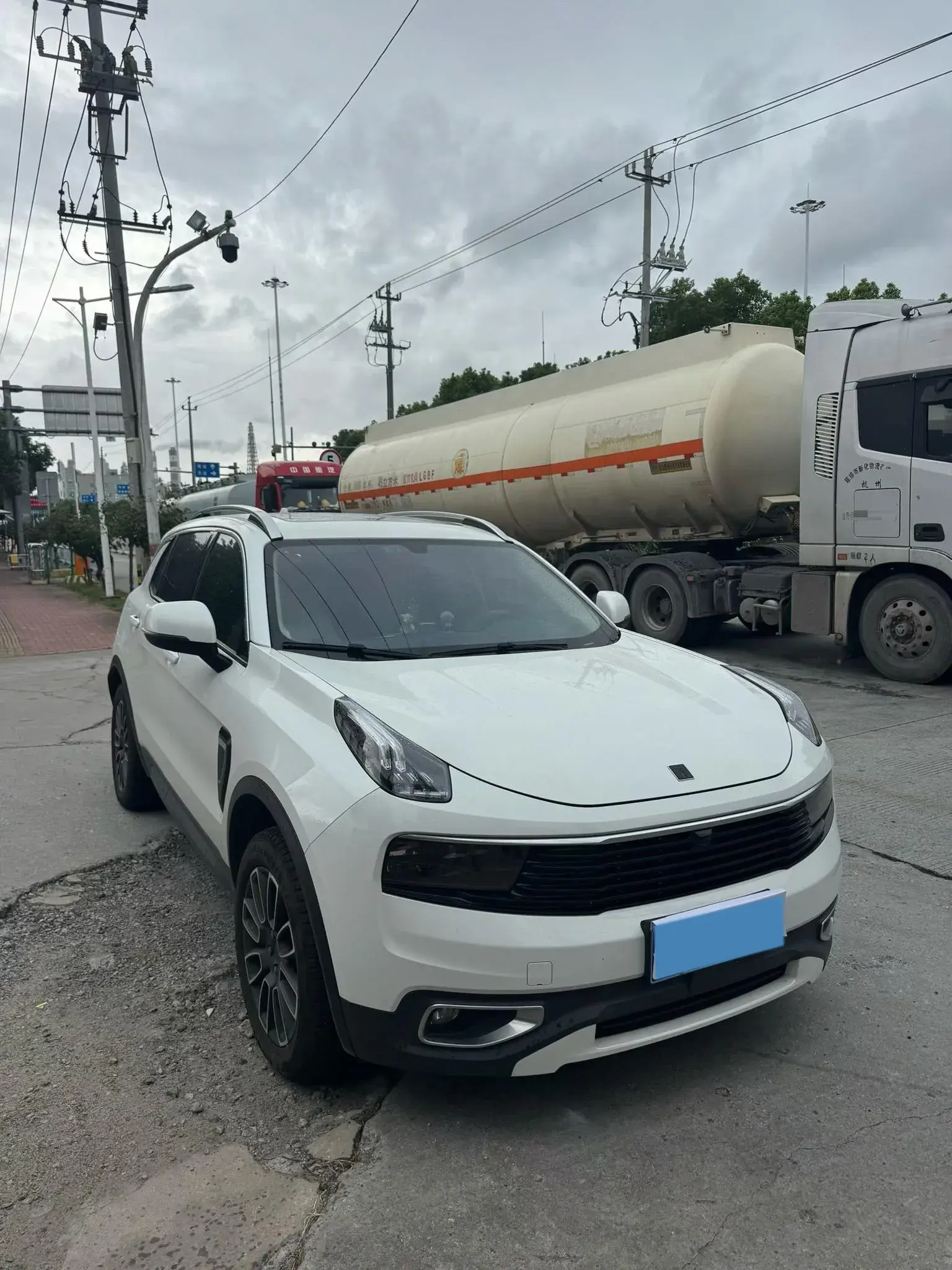 2020 LYNK&CO 01 thumbnail 3