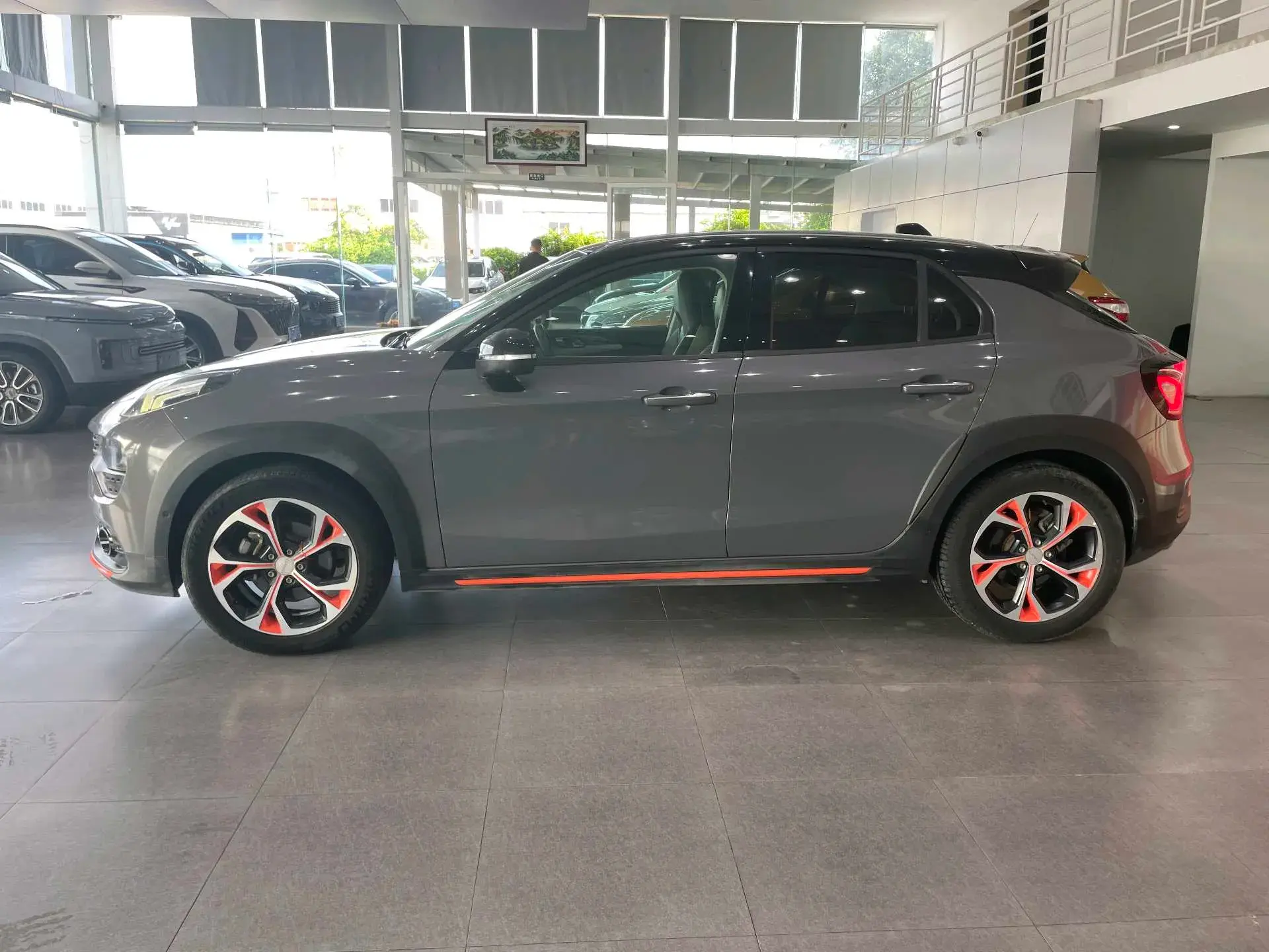 2018 LYNK&CO 02 thumbnail 4