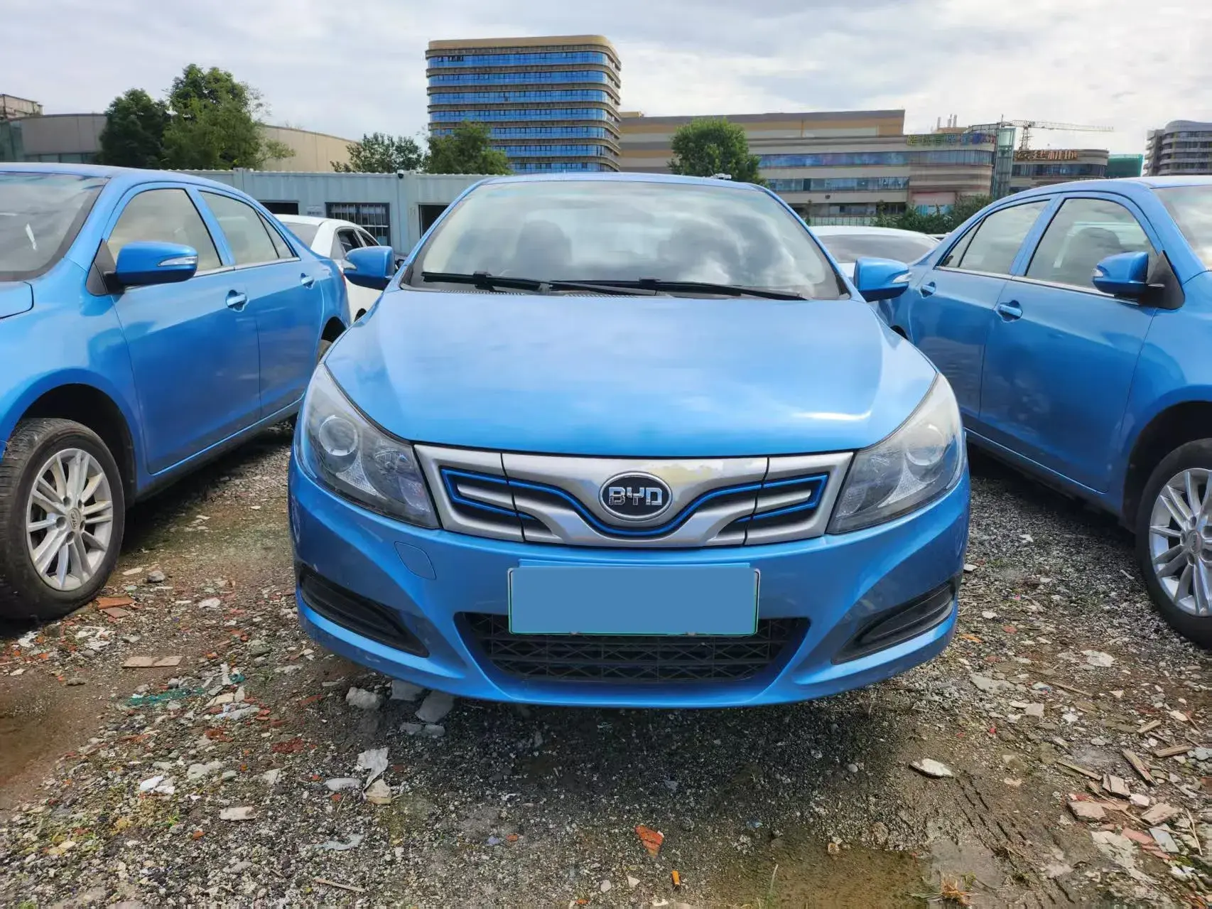 2018 BYD E5 thumbnail 2