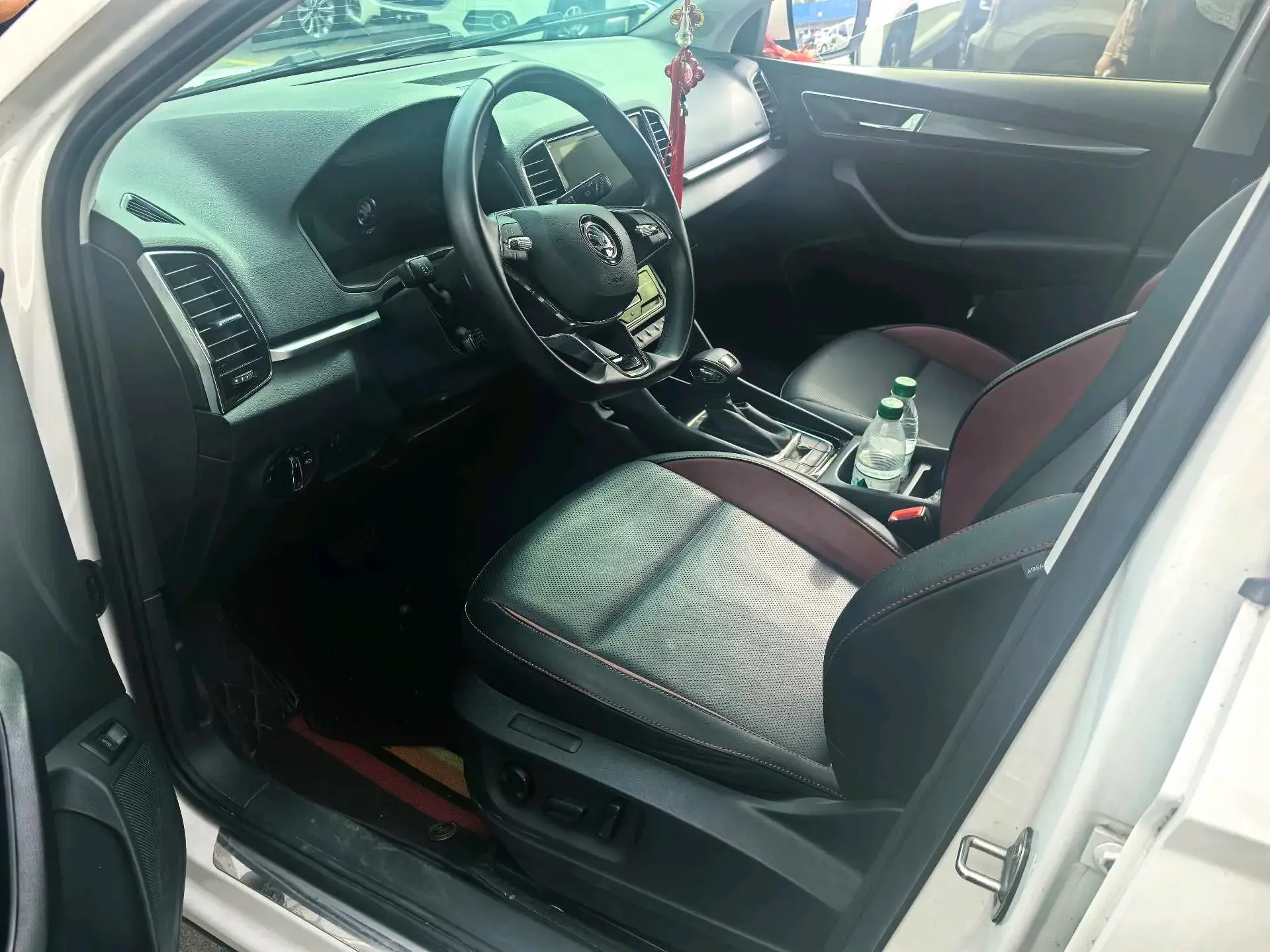 2021 SKODA KAROQ thumbnail 3