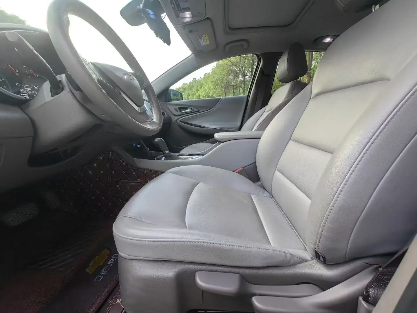 2019 CHEVROLET MALIBU thumbnail 4