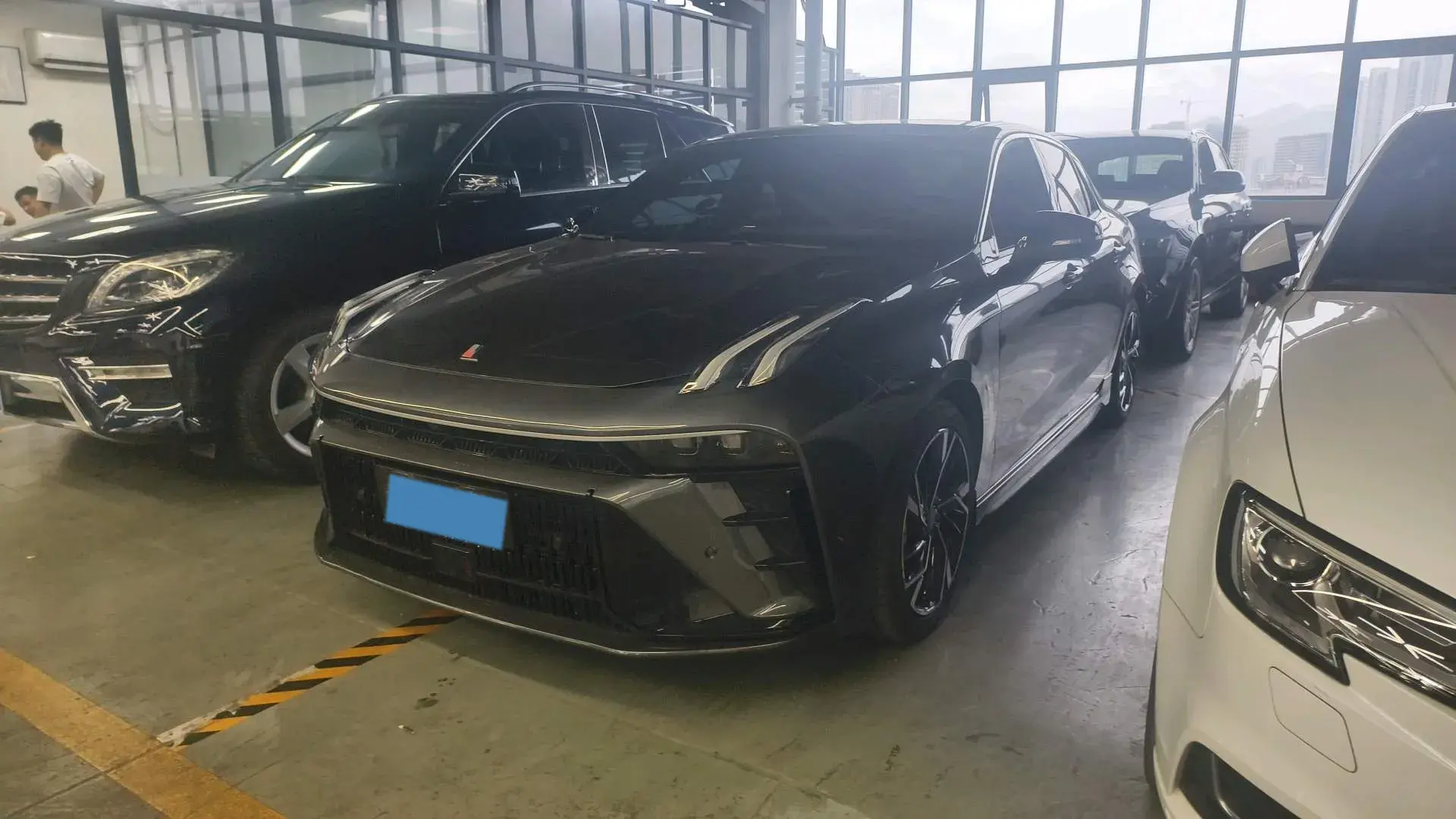 2023 LYNK&CO 03 view 1