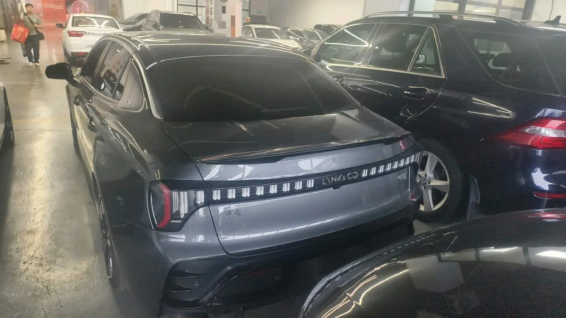 2023 LYNK&CO 03 thumbnail 3