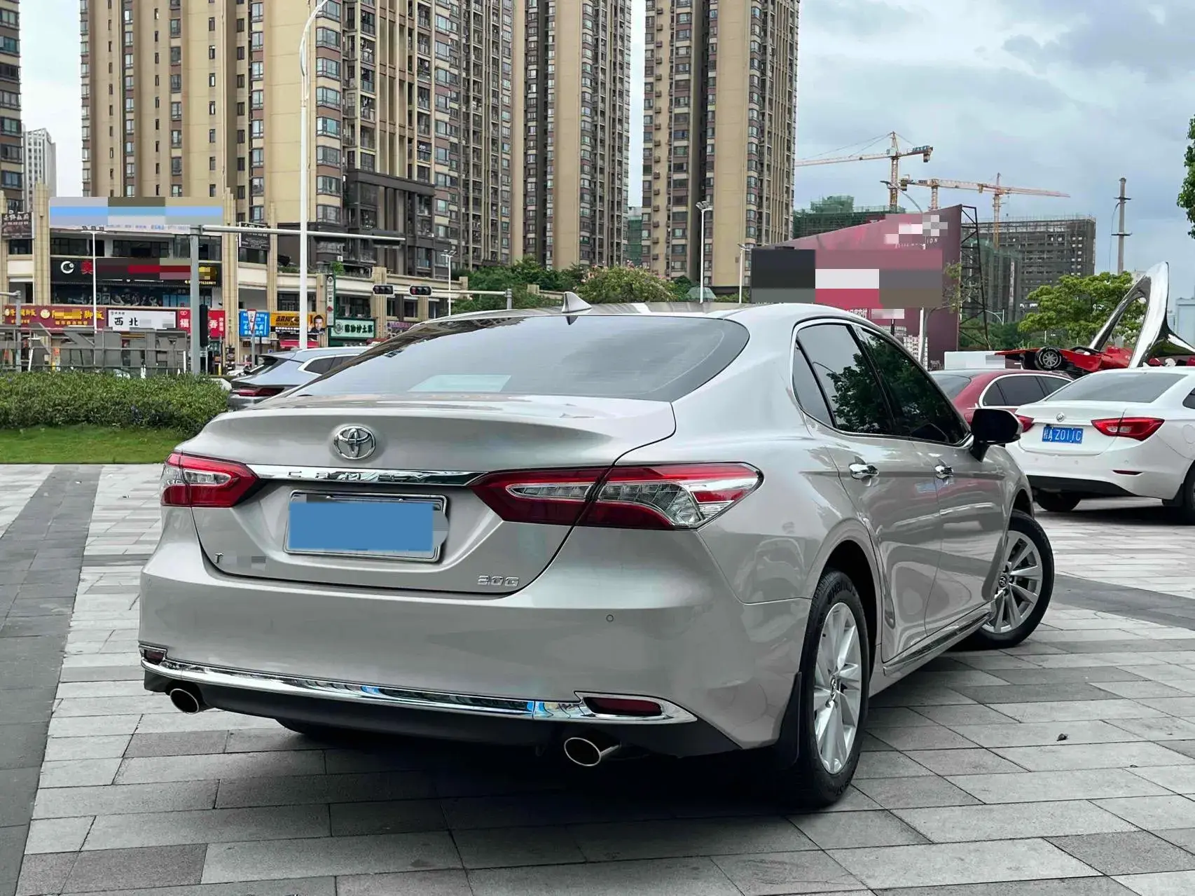 2023 TOYOTA CAMRY thumbnail 3