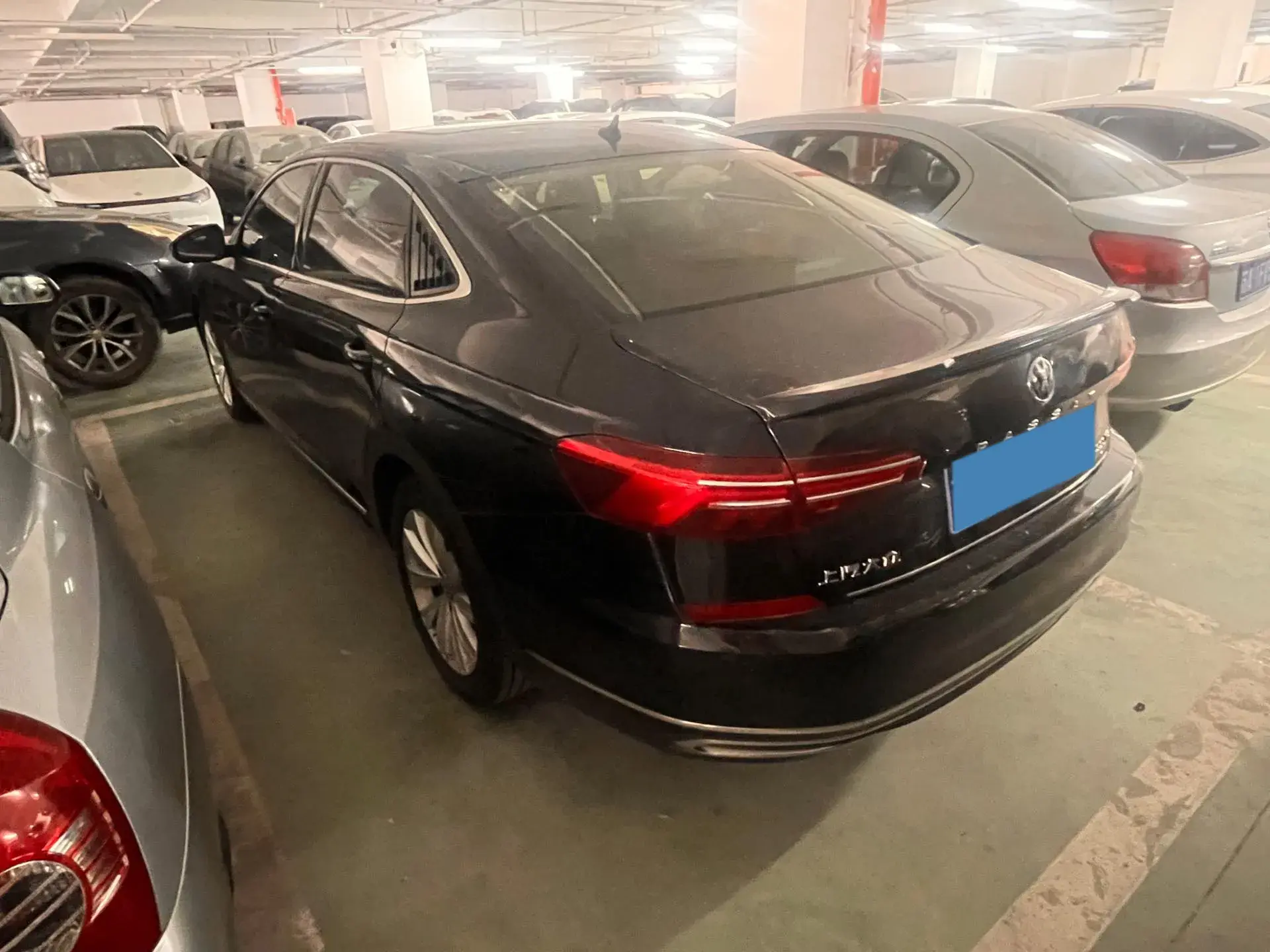 2019 VOLKSWAGEN PASSAT thumbnail 4