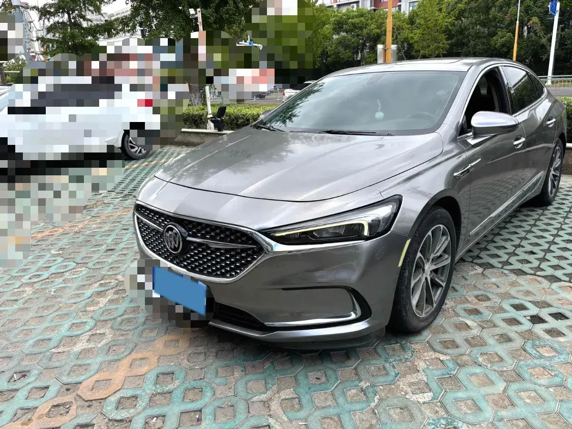 2020 BUICK LARCOSSE view 1