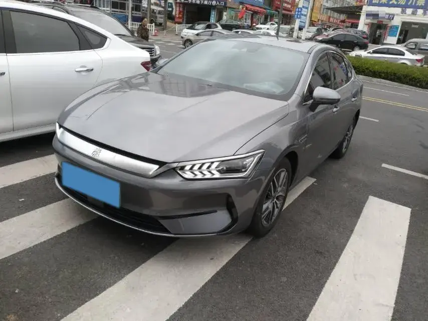 2021 BYD QIN thumbnail 2