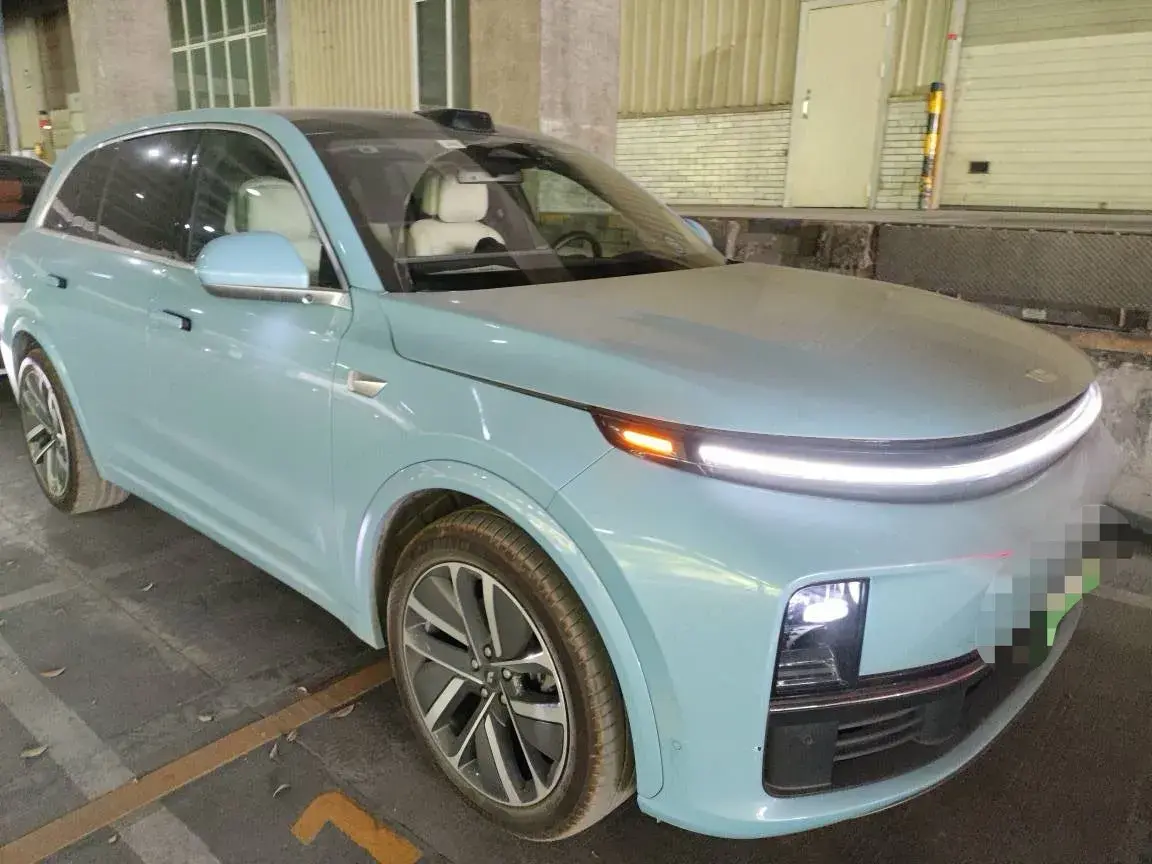 2024 LI L7 thumbnail 2