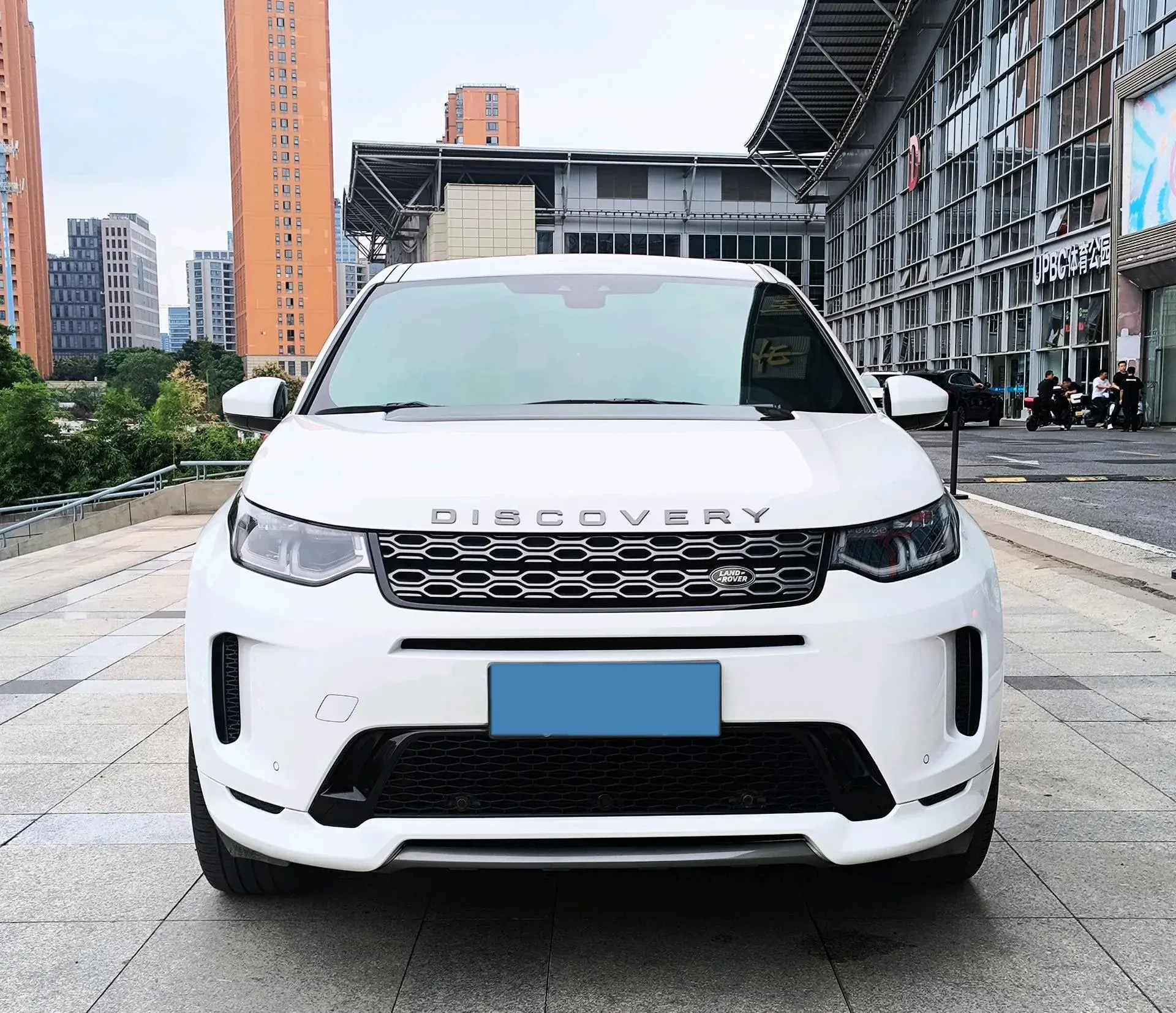 2020 LAND ROVER thumbnail 2