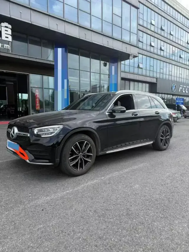 2021 MERCEDES-BENZ GLC view 1