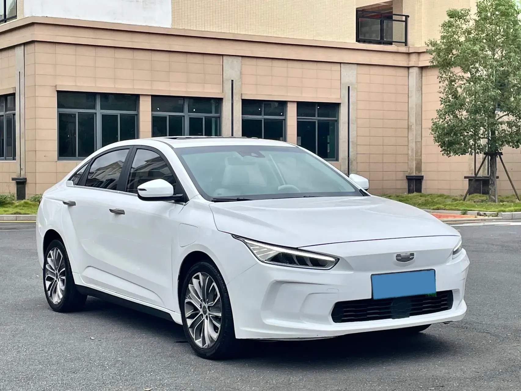 2019 GEOMETRY A thumbnail 3