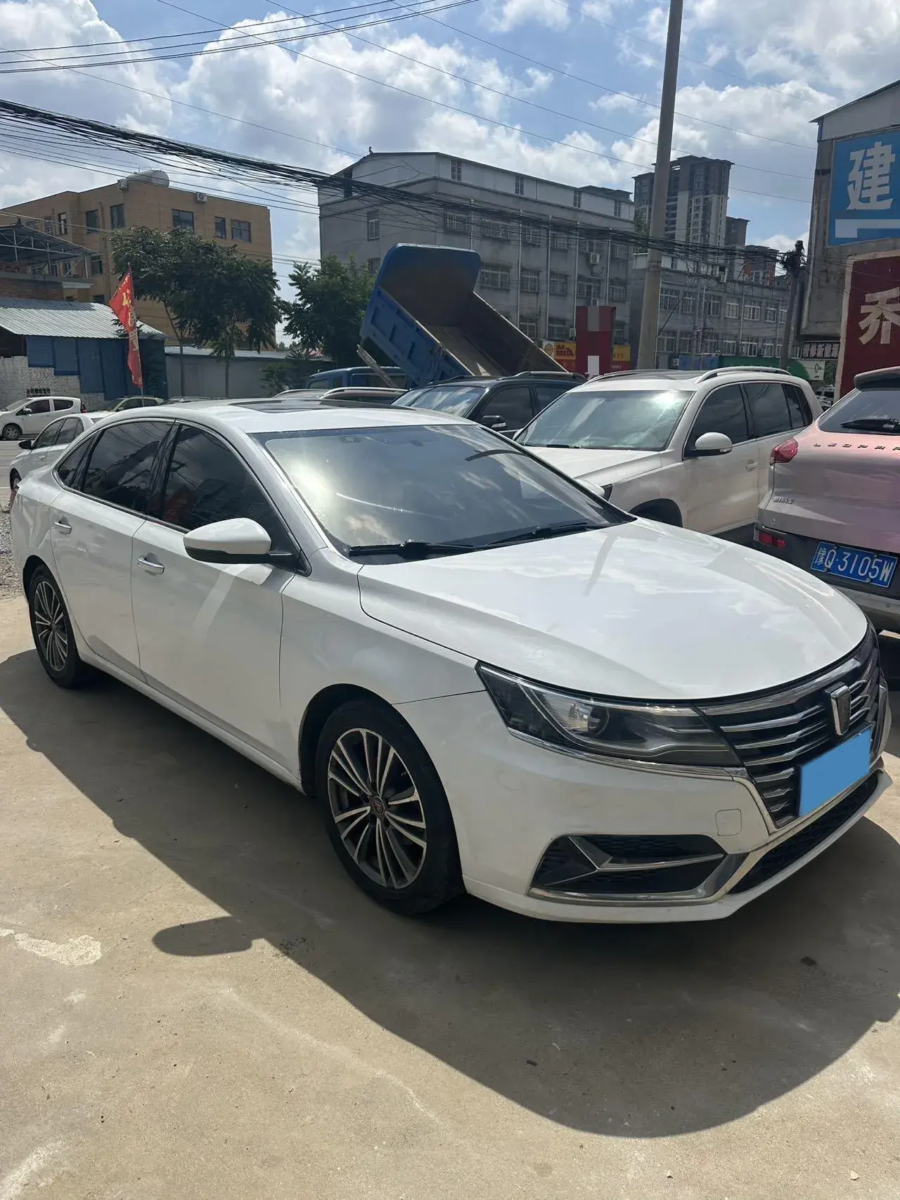 2020 ROEWE I6 thumbnail 2