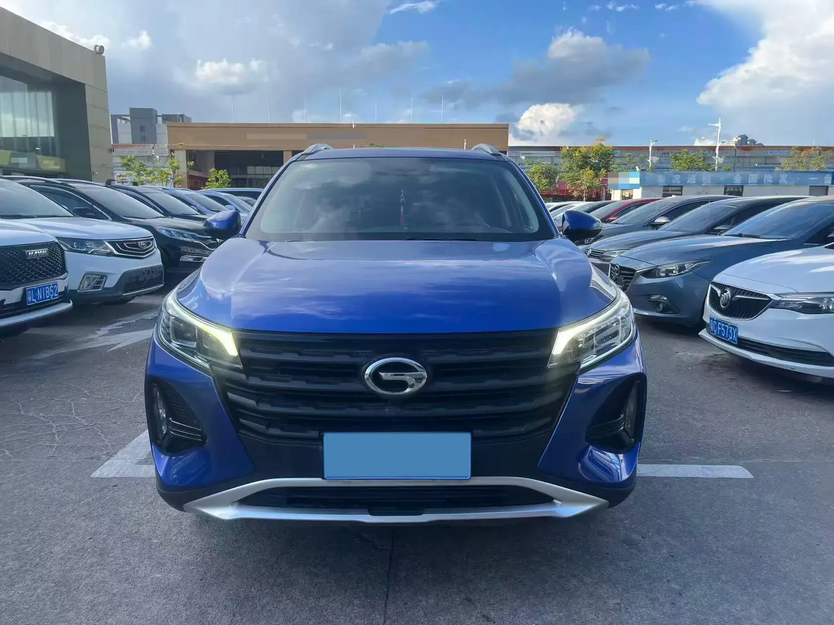 2019 GAC TRUMPCHI thumbnail 2
