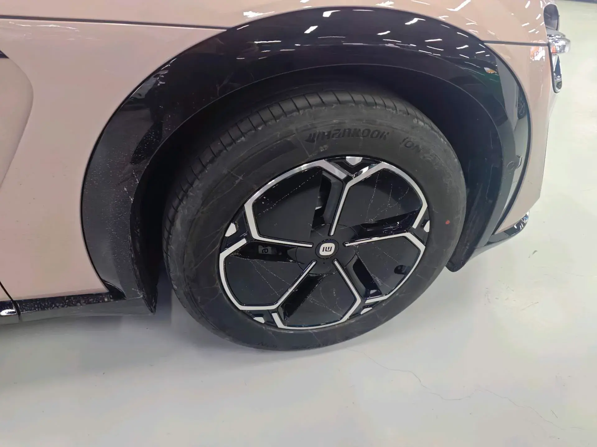 2025 MI YU7 thumbnail 2