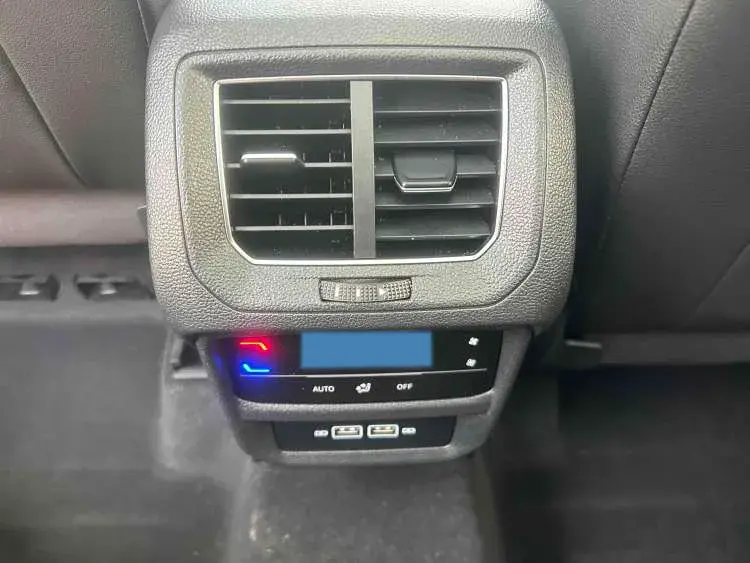 2020 VOLKSWAGEN TAYRON thumbnail 4