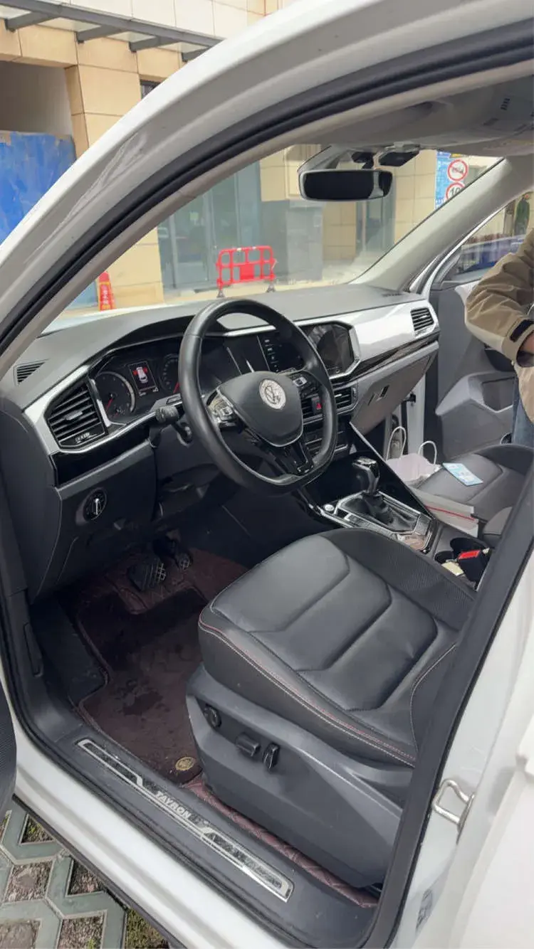 2020 VOLKSWAGEN TAYRON thumbnail 2