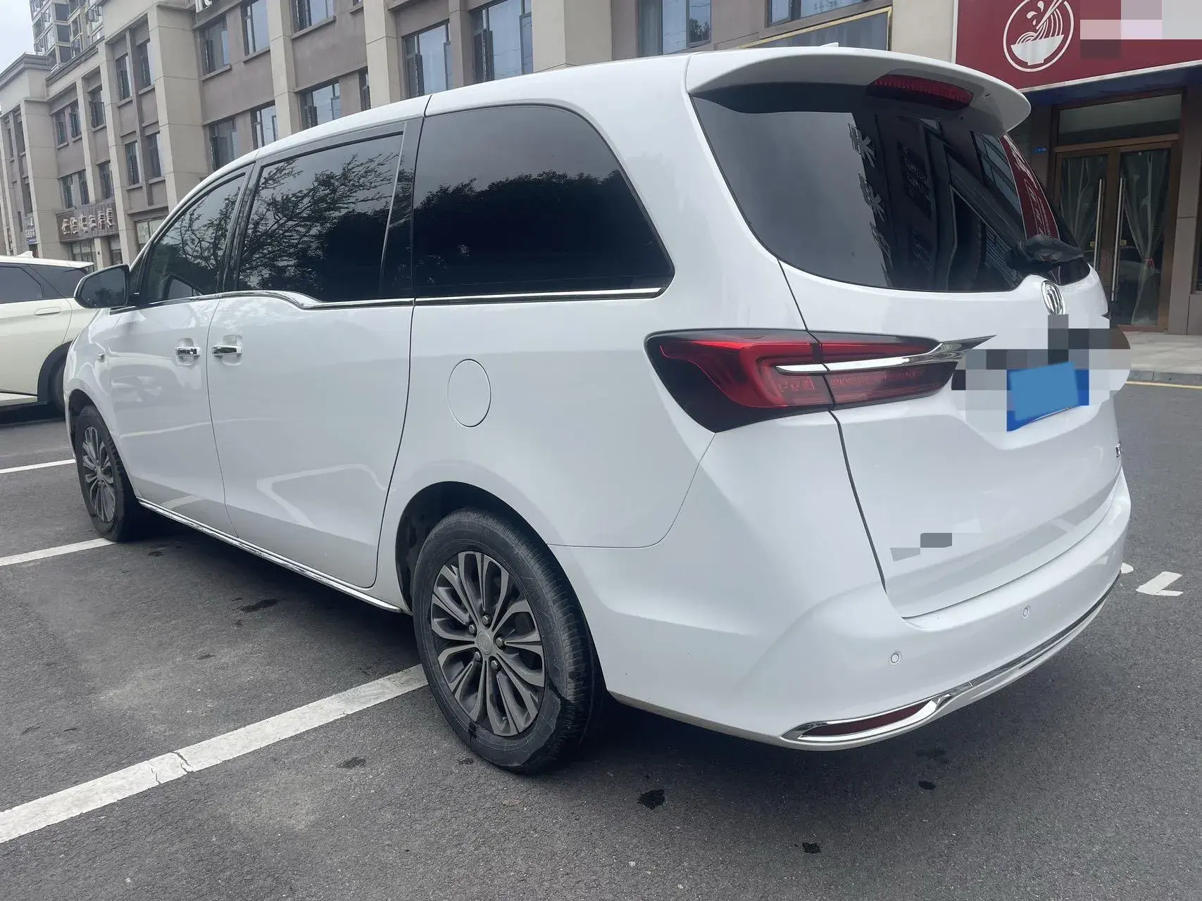 2022 BUICK GL8 thumbnail 4