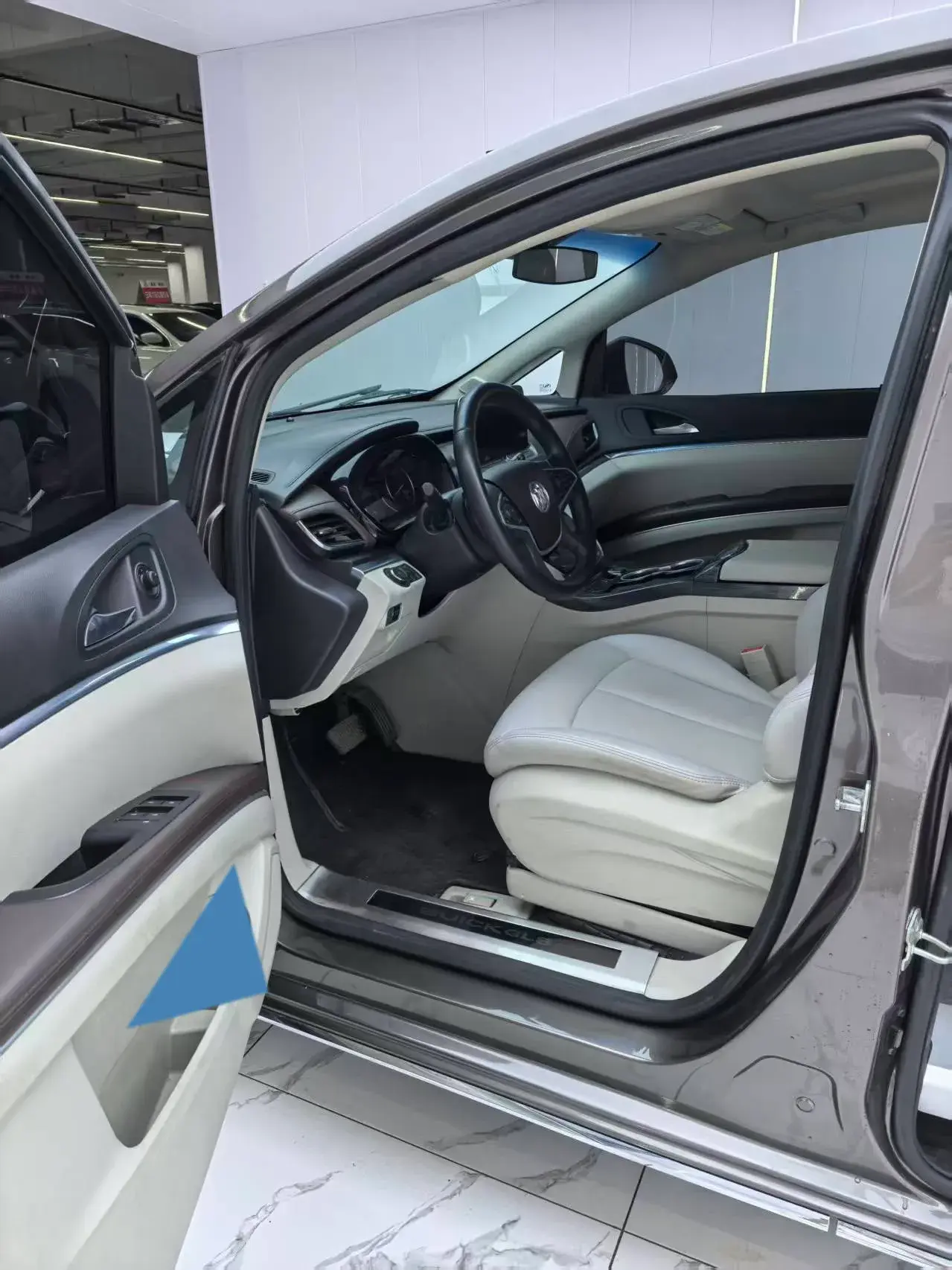 2023 BUICK GL8 thumbnail 4