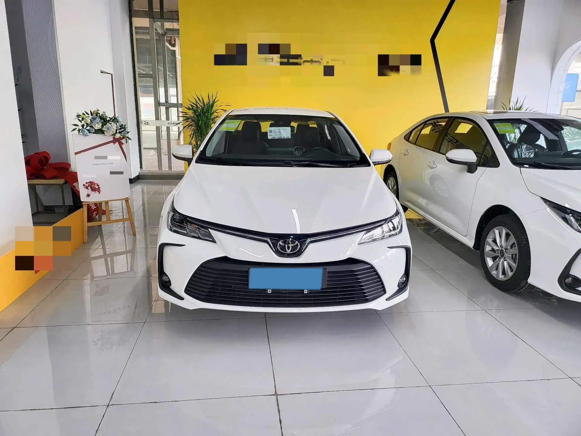 2024 TOYOTA COROLLA thumbnail 3