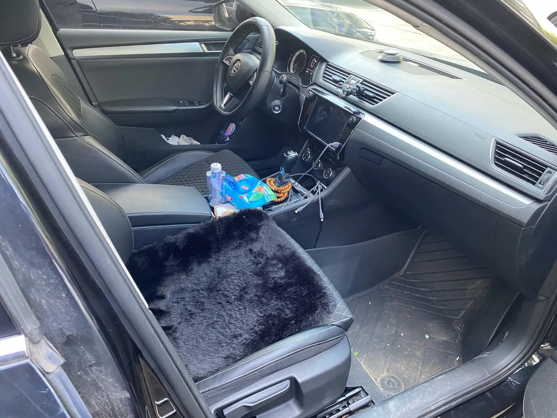 2018 SKODA SUPERB thumbnail 3