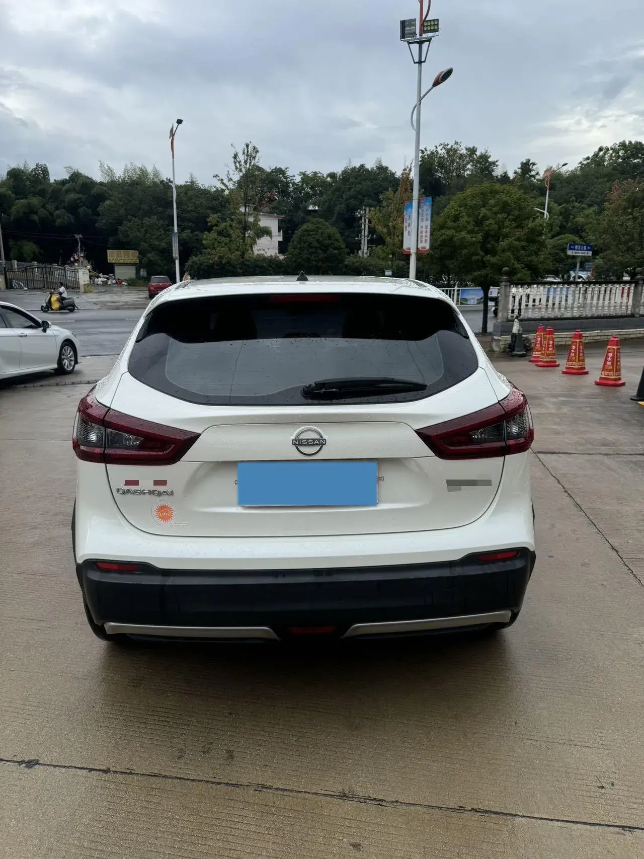 2023 NISSAN QASHQAI thumbnail 3