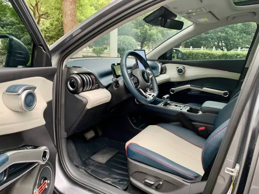 2022 BYD YUAN thumbnail 3