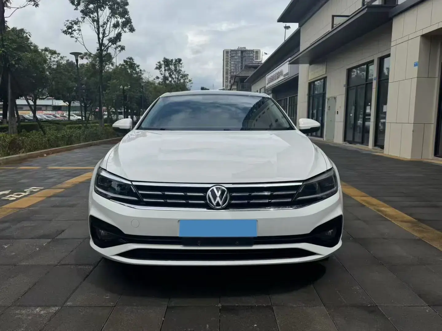 2019 VOLKSWAGEN LAMANDO thumbnail 3