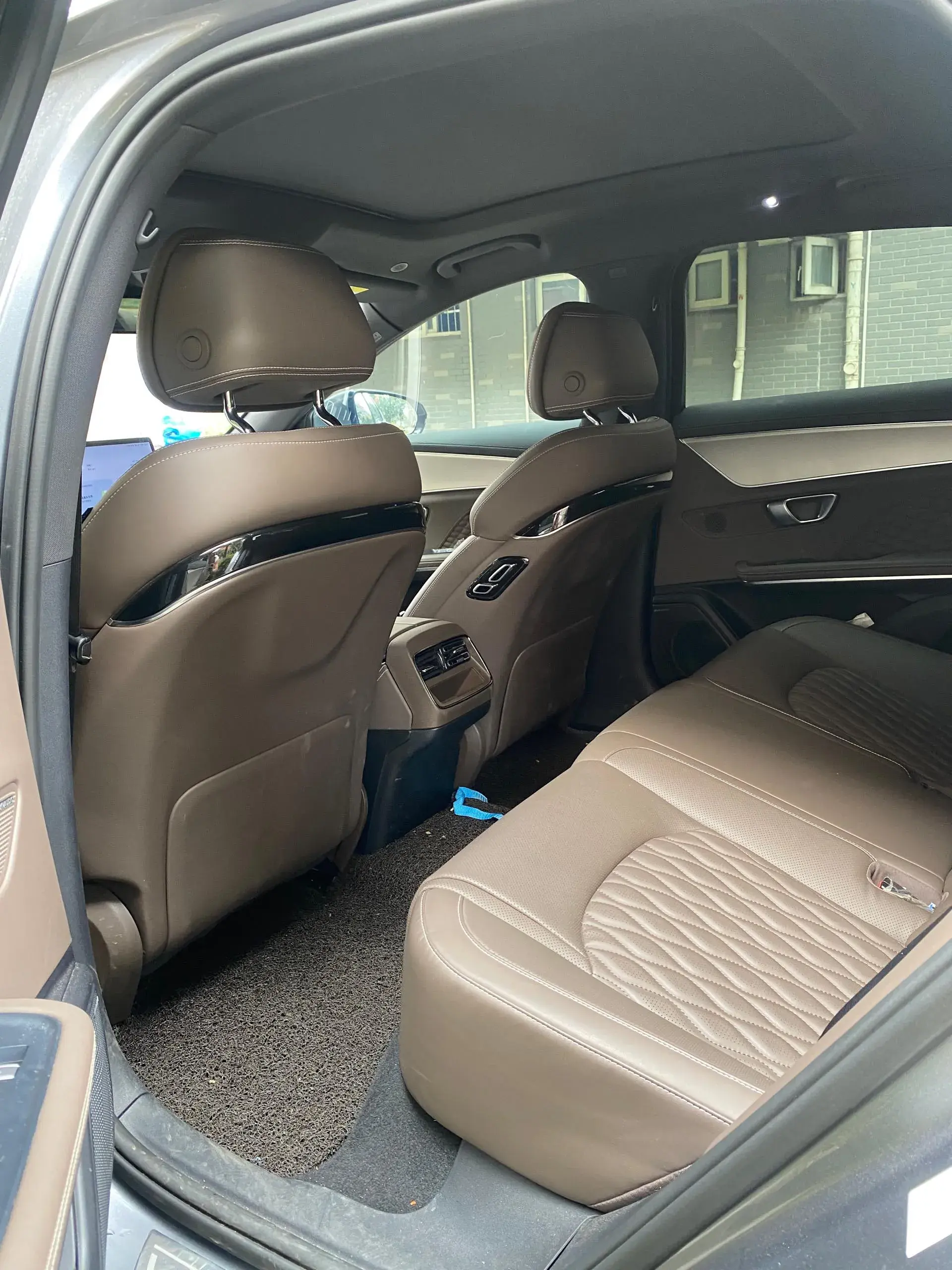 2022 BYD HAN thumbnail 4