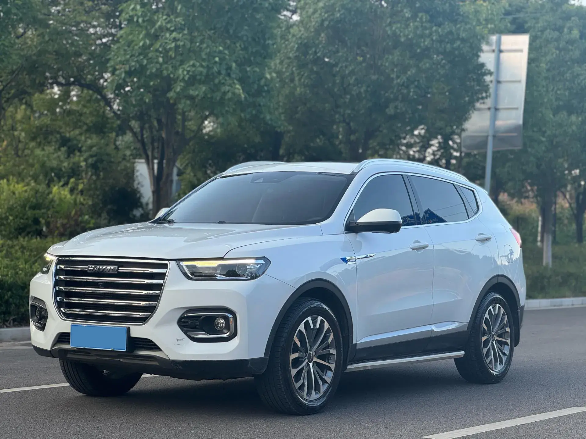 2020 HAVAL H6 view 1