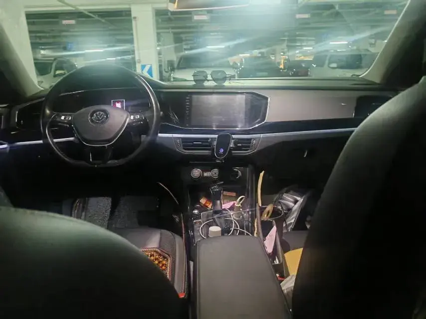 2019 VOLKSWAGEN TAYRON thumbnail 2