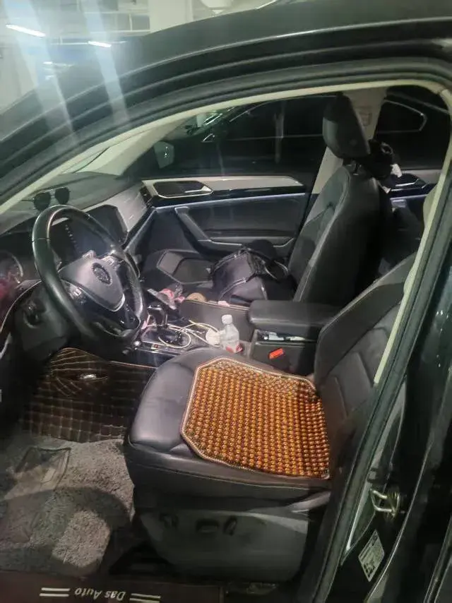 2019 VOLKSWAGEN TAYRON thumbnail 4