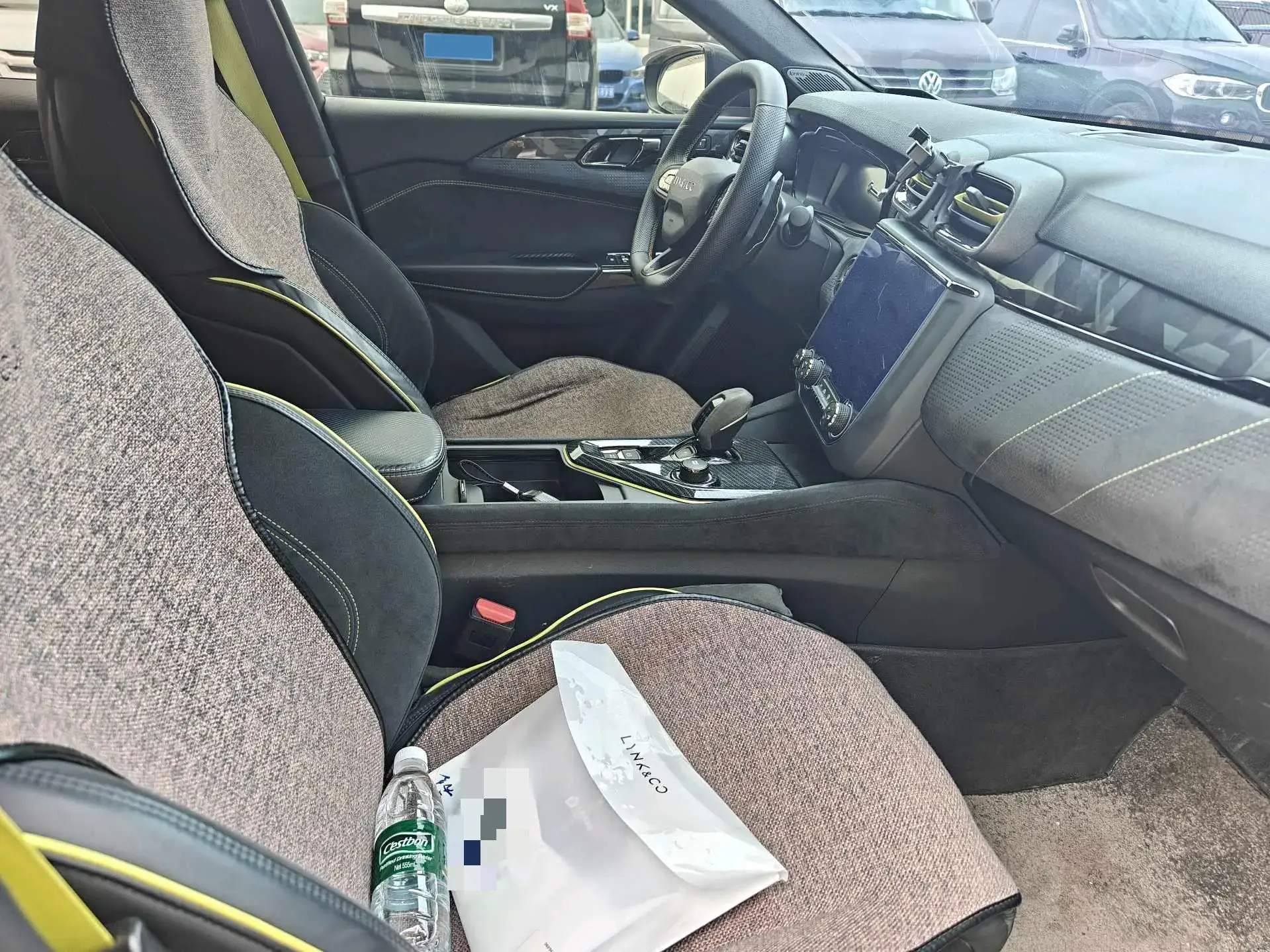 2020 LYNK&CO 03 thumbnail 4