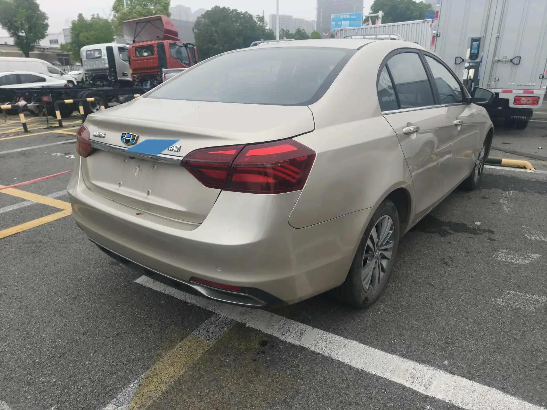 2018 GEELY EMGRAND thumbnail 3