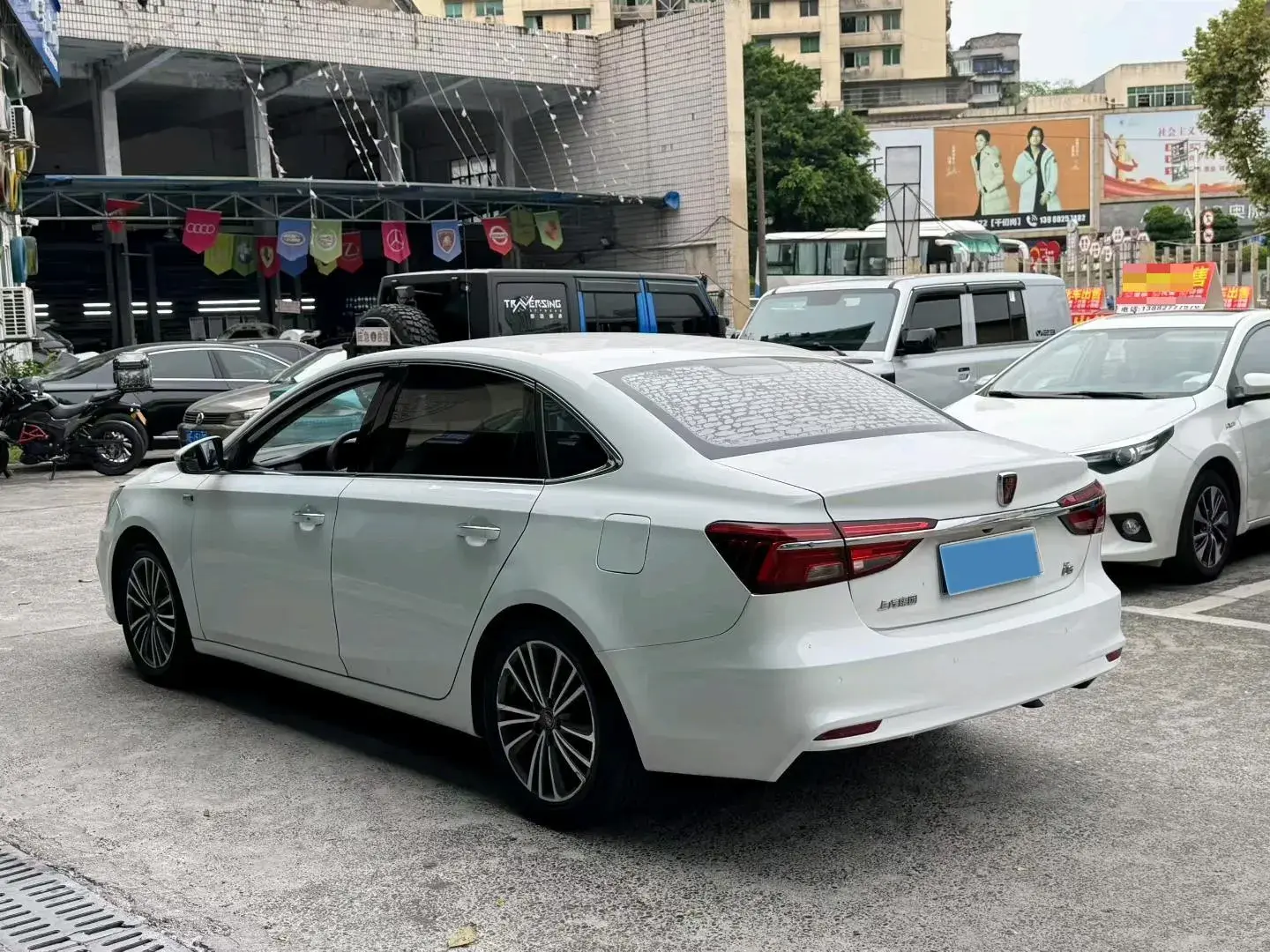 2019 ROEWE I6 thumbnail 4