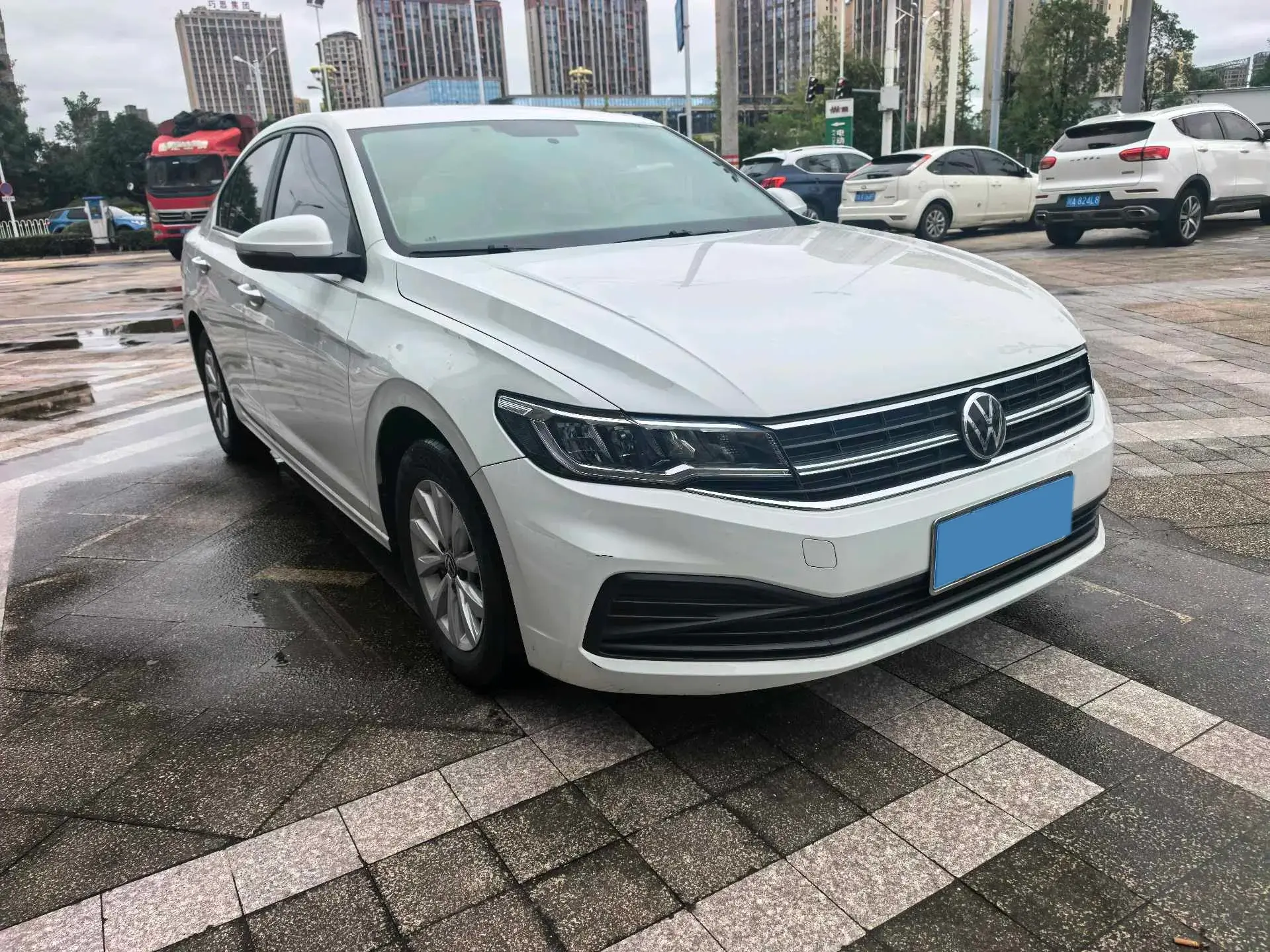 2021 VOLKSWAGEN BORA thumbnail 2