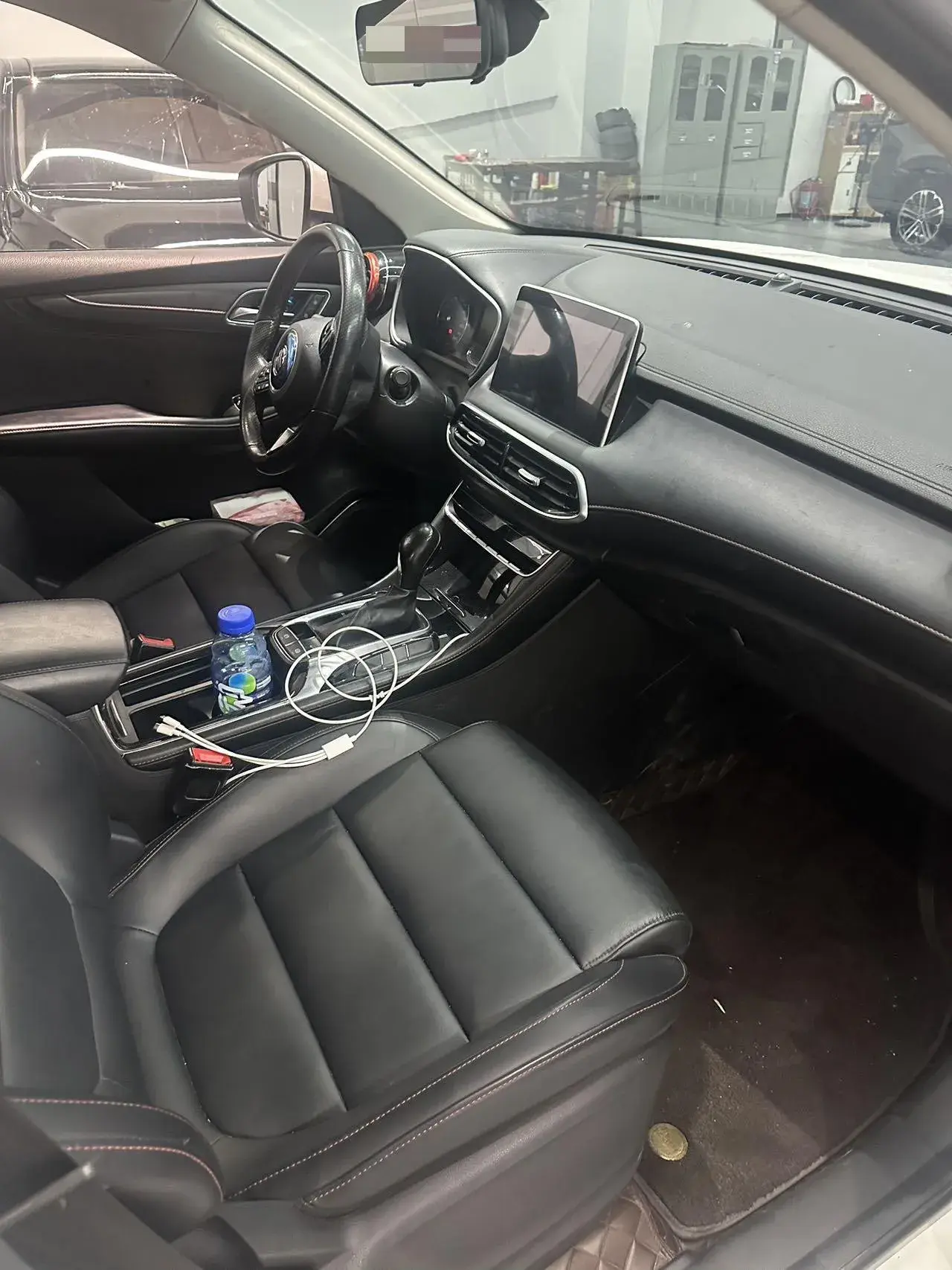 2018 MG HS thumbnail 4