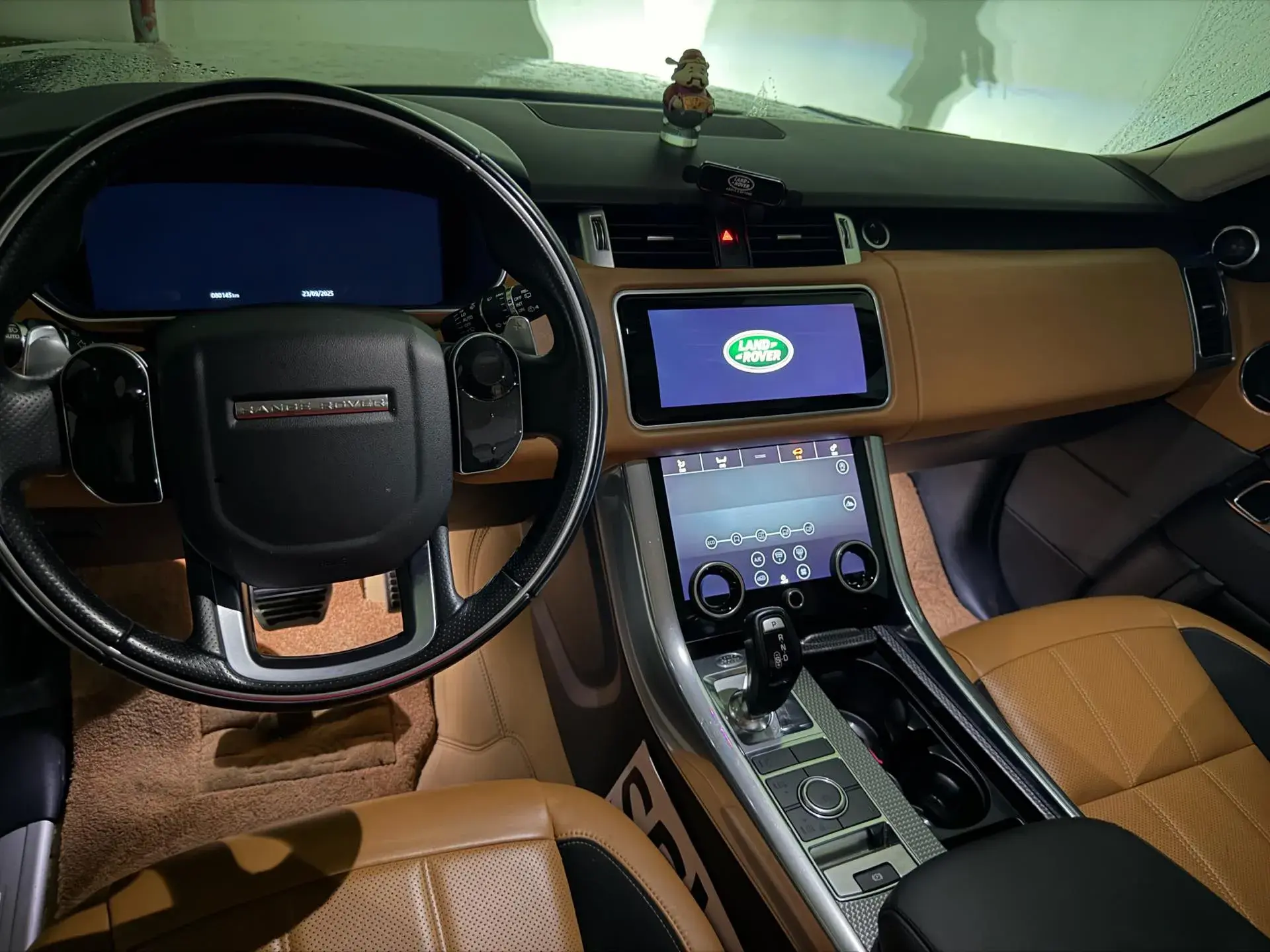 2018 LAND ROVER thumbnail 3