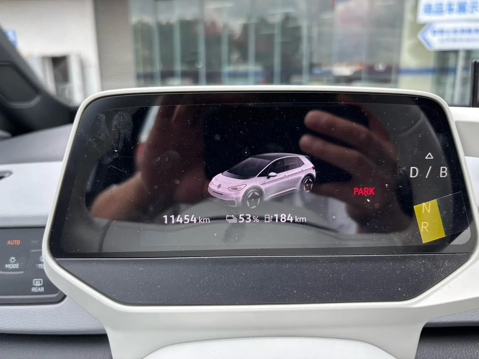 2023 VOLKSWAGEN ID.3 thumbnail 3