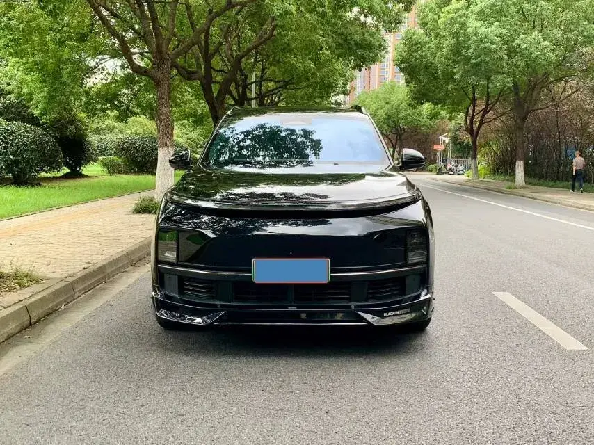 2023 LI L9 thumbnail 2