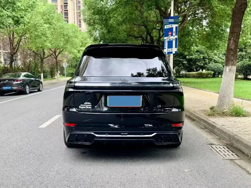 2023 LI L9 thumbnail 4