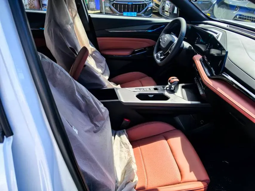 2026 ChangAn X5 PLUS 1.5T 192HP L4 7DCT,autocango,china used car exporter,china ev exporter,chinese used car exporter,chinese used ev exporter