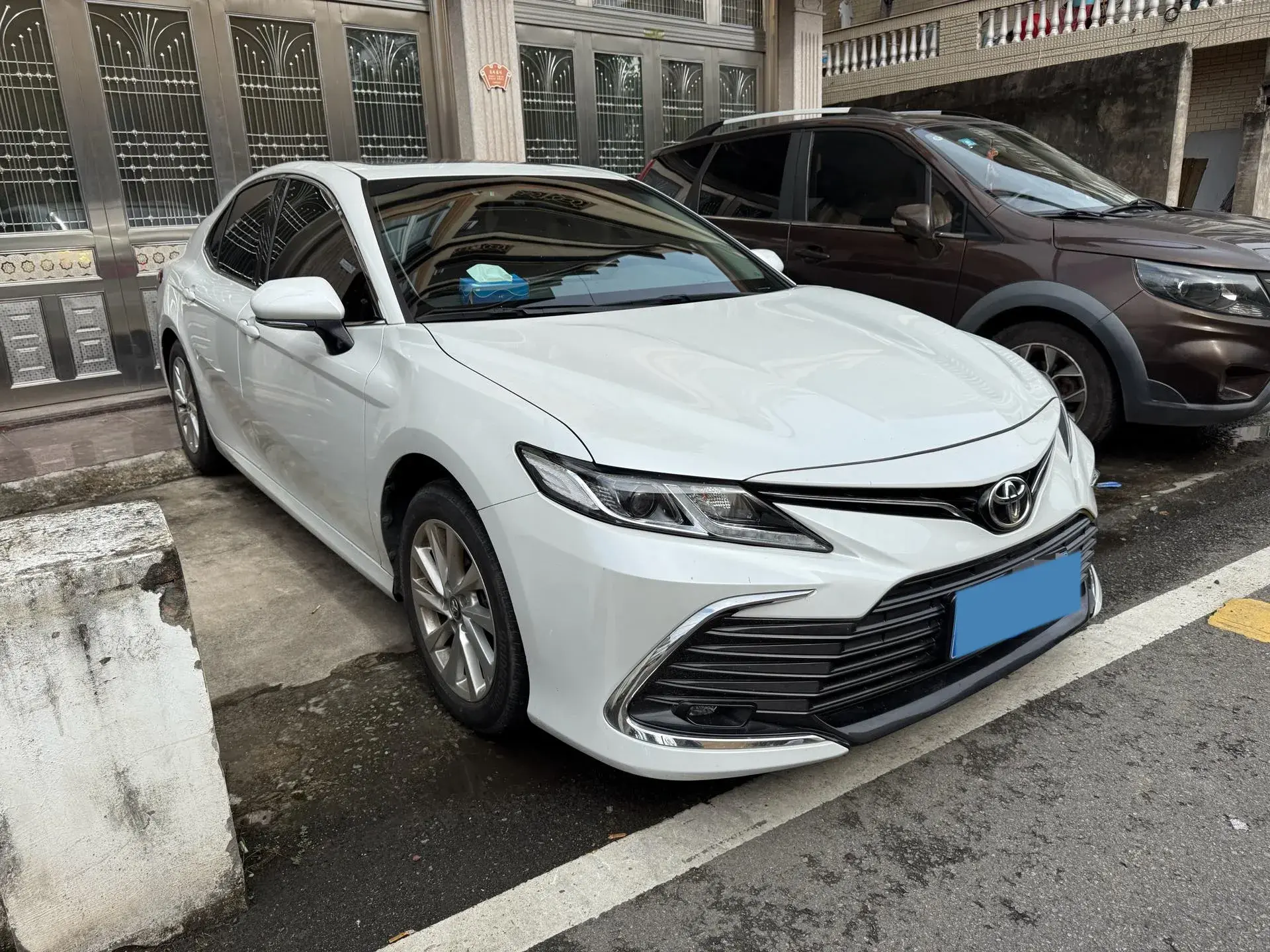 2021 TOYOTA CAMRY thumbnail 3