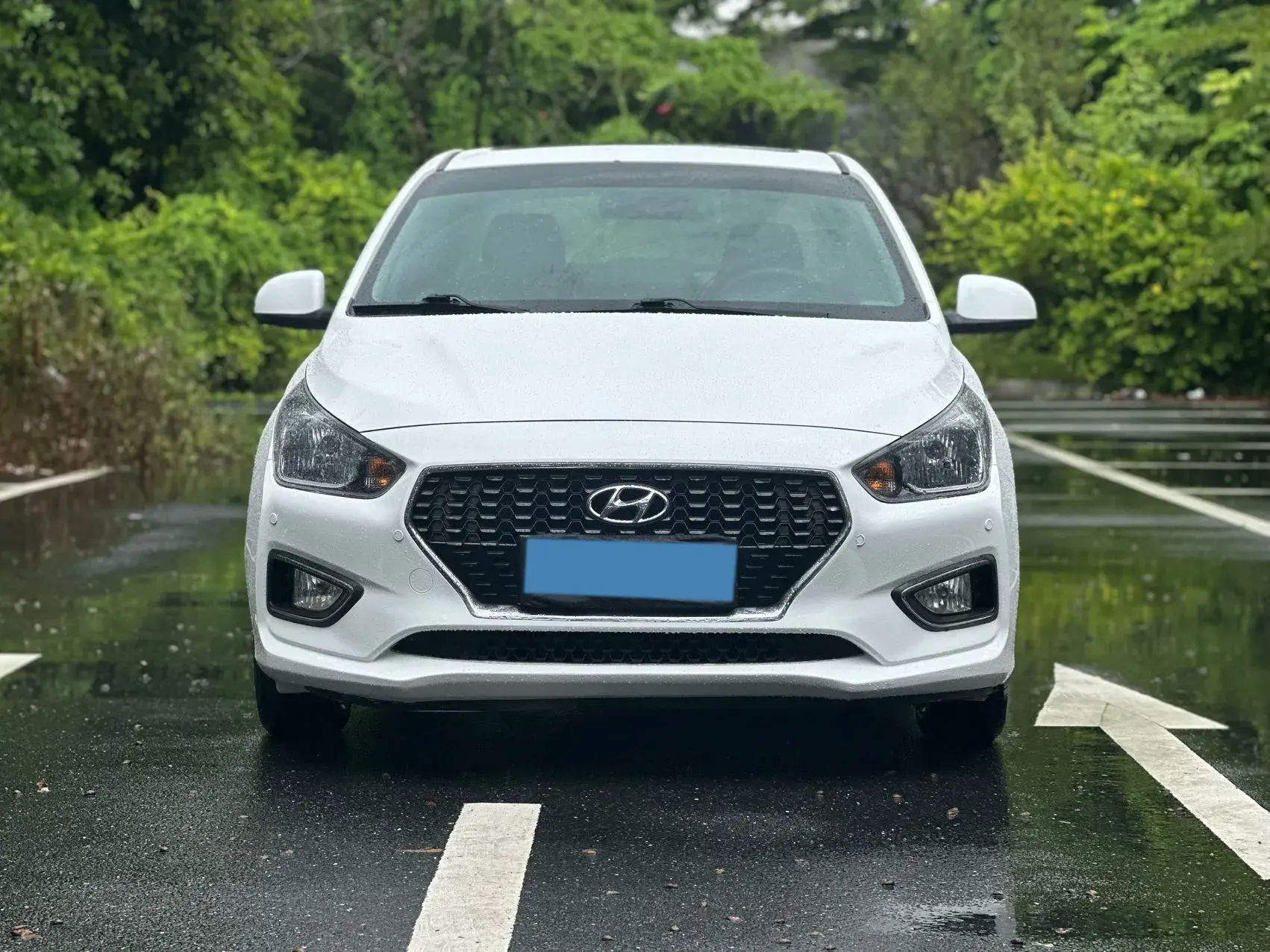 2017 HYUNDAI REINA thumbnail 2