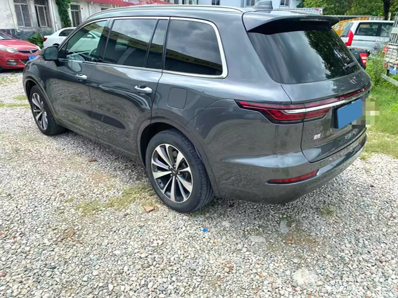 2021 LI ONE thumbnail 4