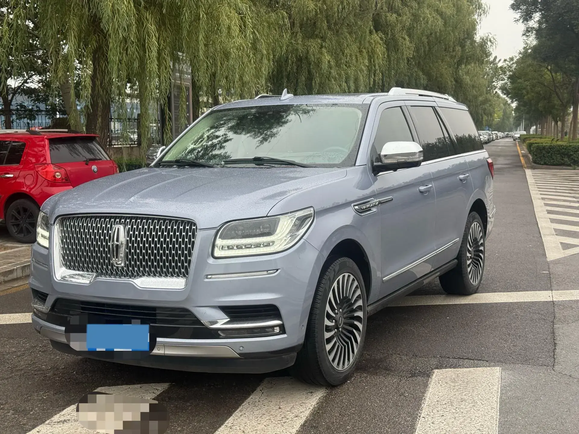 2020 LINCOLN NAVIGATOR view 1