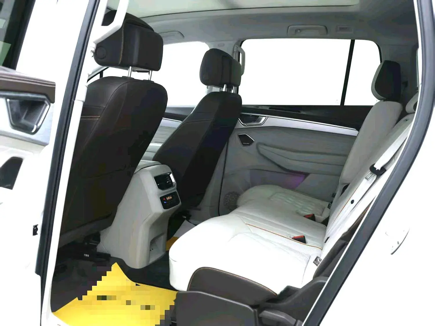 2022 VOLKSWAGEN TALAGON thumbnail 4