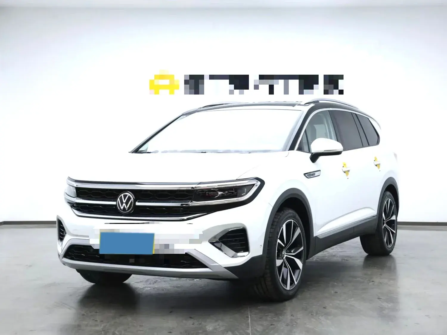 2022 VOLKSWAGEN TALAGON view 1