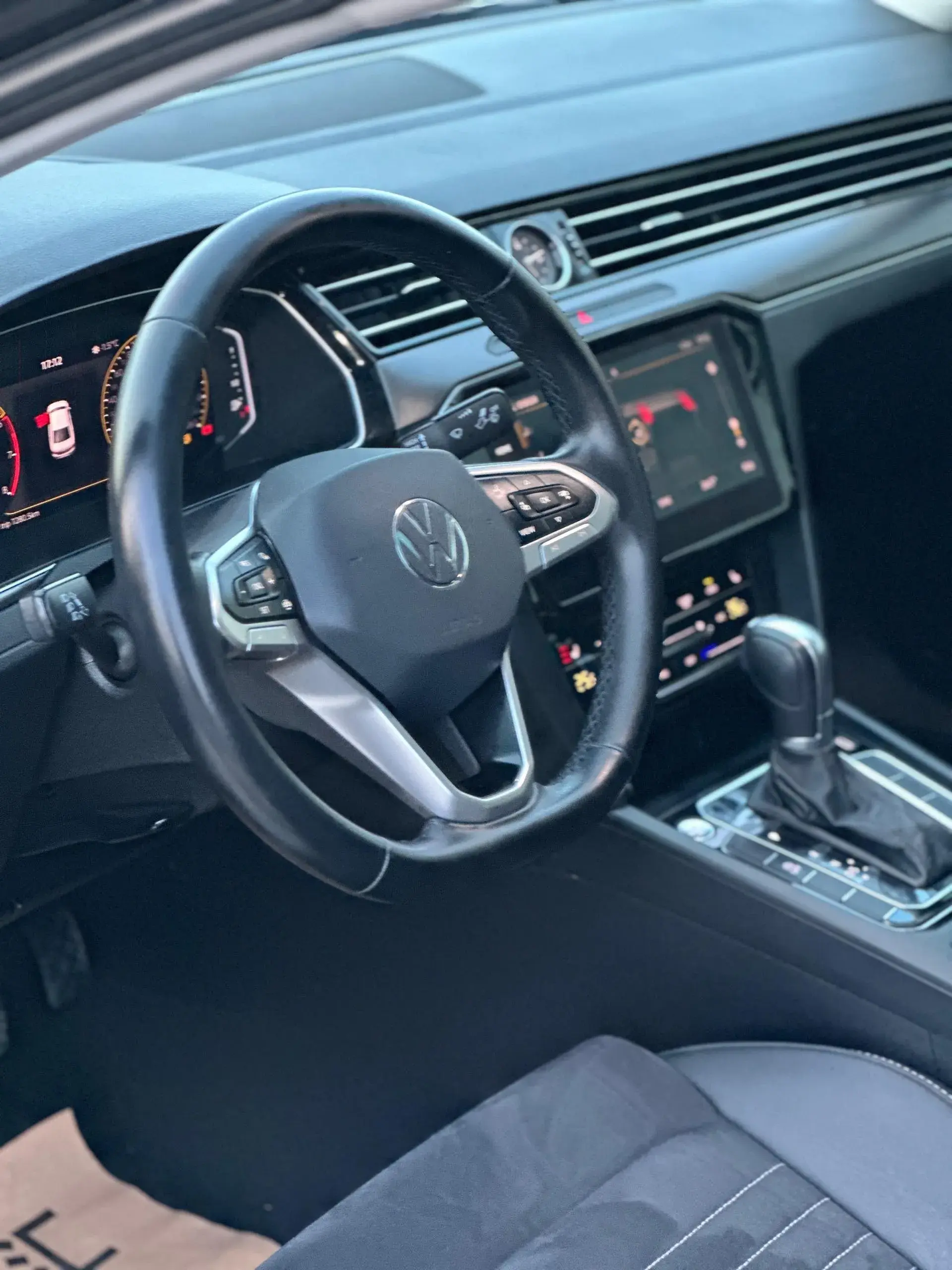 2020 VOLKSWAGEN MAGOTAN thumbnail 2