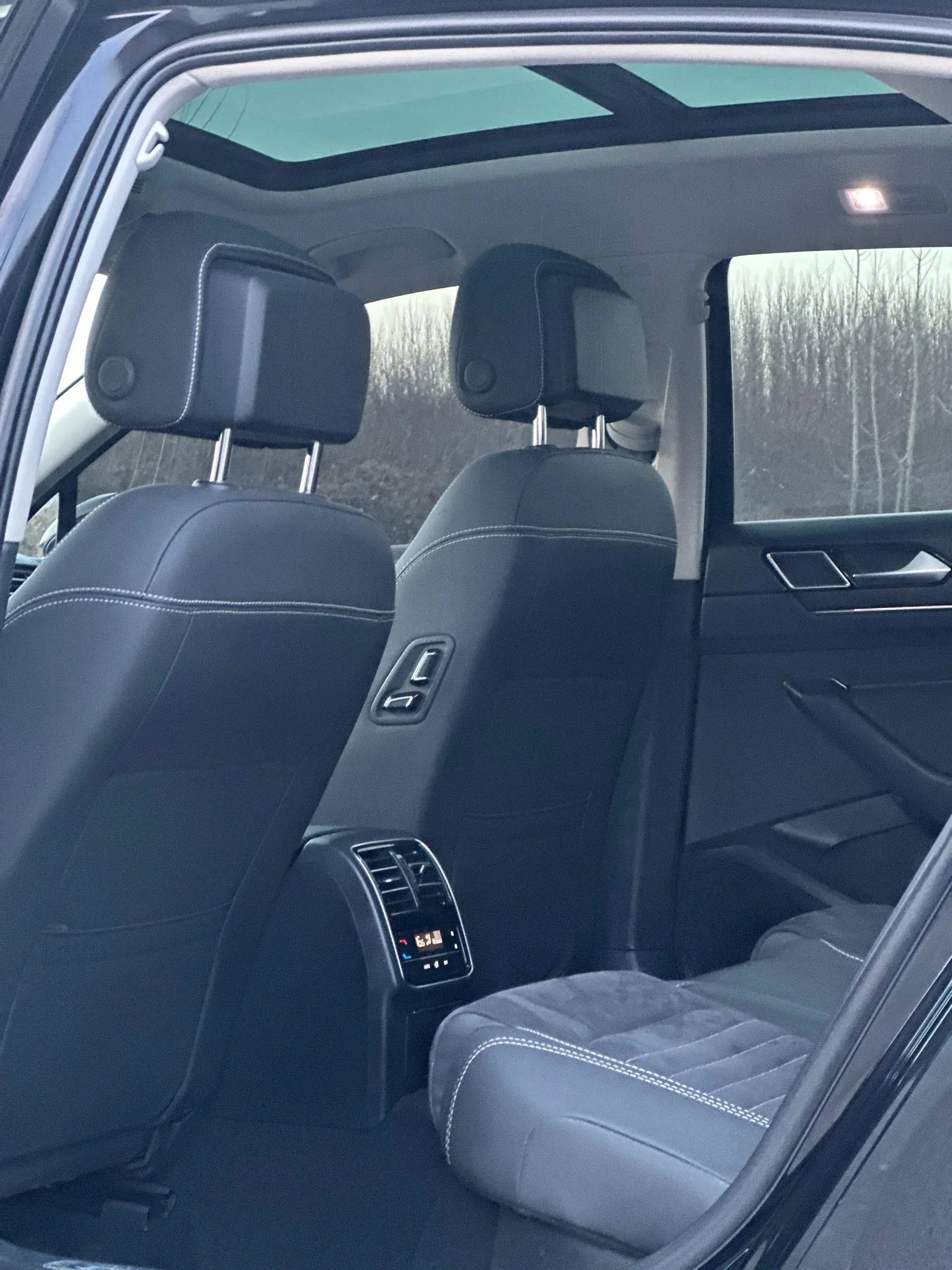 2020 VOLKSWAGEN MAGOTAN thumbnail 3