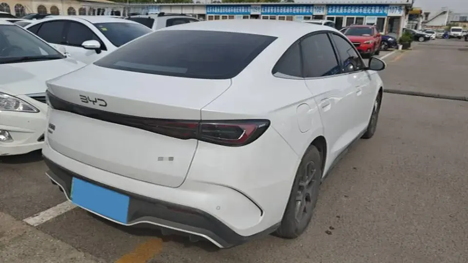 2024 BYD SEAL thumbnail 4